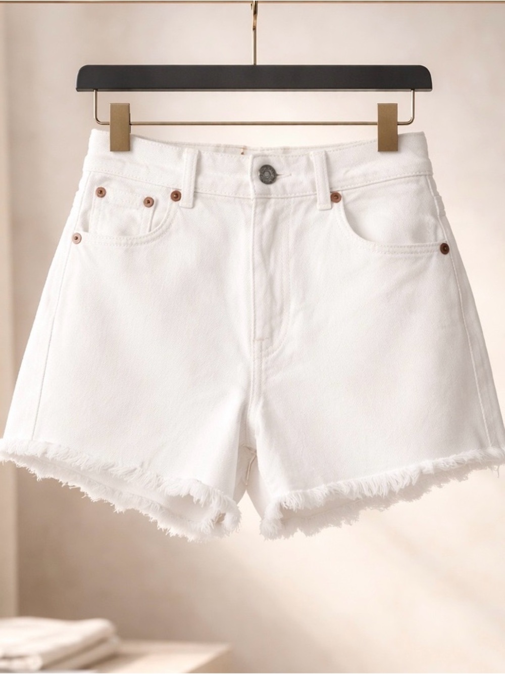 ZARA High-Rise Cut-Off Denim Shorts Size 4 NWT